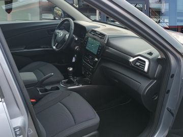 KGM Tivoli ESSENTIAL 1.5 Navi°AC°RFK°SHZ°ALU°DAB°Car