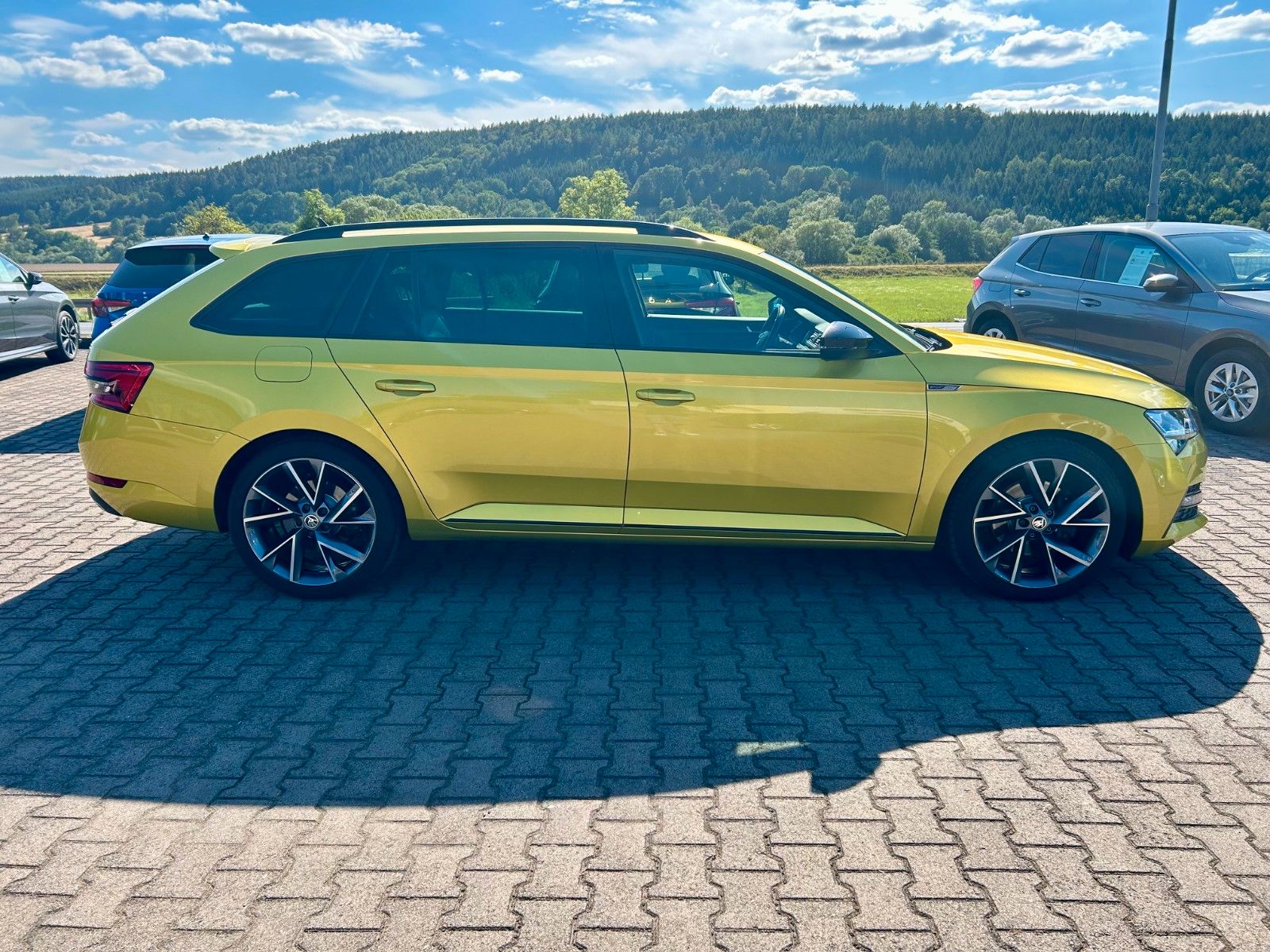 Skoda Superb Combi 2.0TDI Sportline Standheiz Matrix foto 4