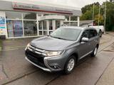 Mitsubishi Outlander SUV-Star 2.0 2WD SZH FSA TEMPOMAT - Mitsubishi Gebrauchtwagen in Karlsruhe