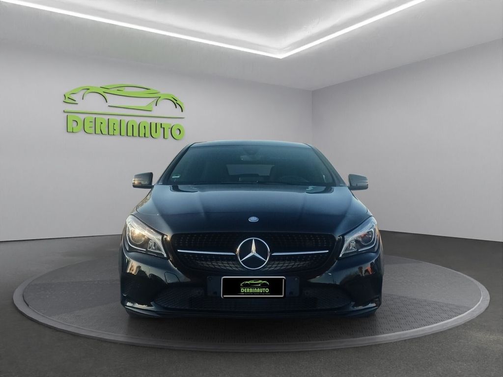 Image of Mercedes-Benz CLA 200