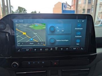 Ford Tourneo Custom Tit. 2.0 L1 NEUES MODELL