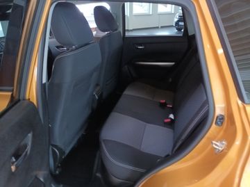 Fotografie 13 des Suzuki Vitara 1.5 DUAJET Hybrid Comfort AGS