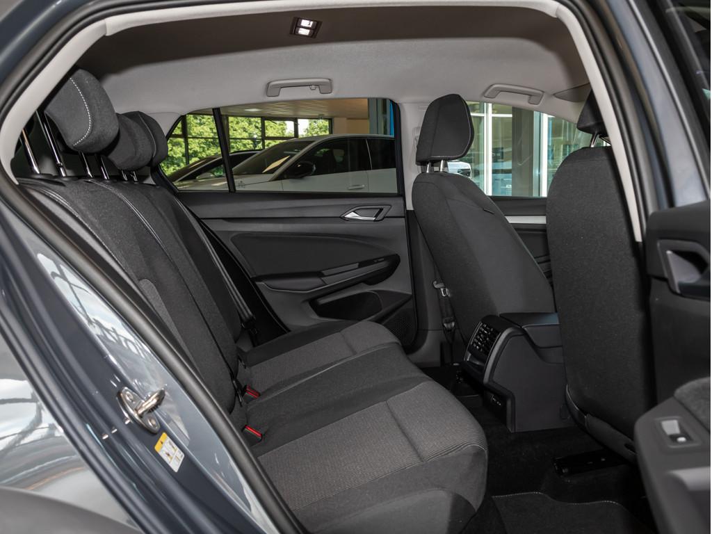 Volkswagen Golf VIII 1.5 l 116 PS 6-Gang **LICHT/KOMFORT**, миниатюра 9