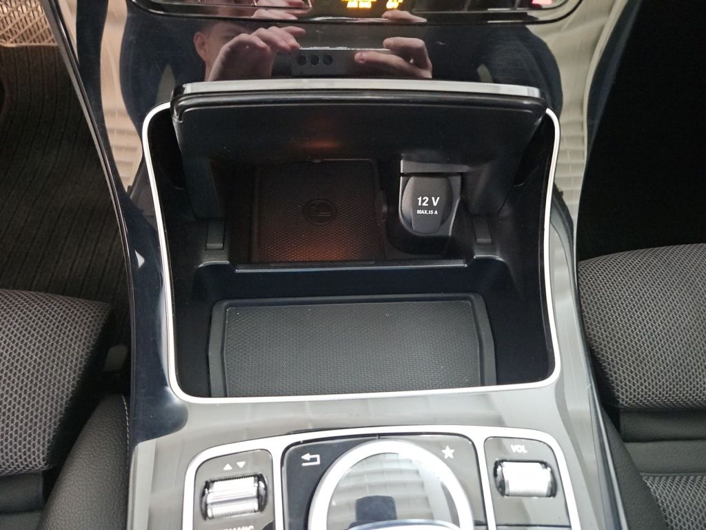Fahrzeugabbildung Mercedes-Benz C 200 T Avantg. Night Pano LED Navi SHZ Ambie.