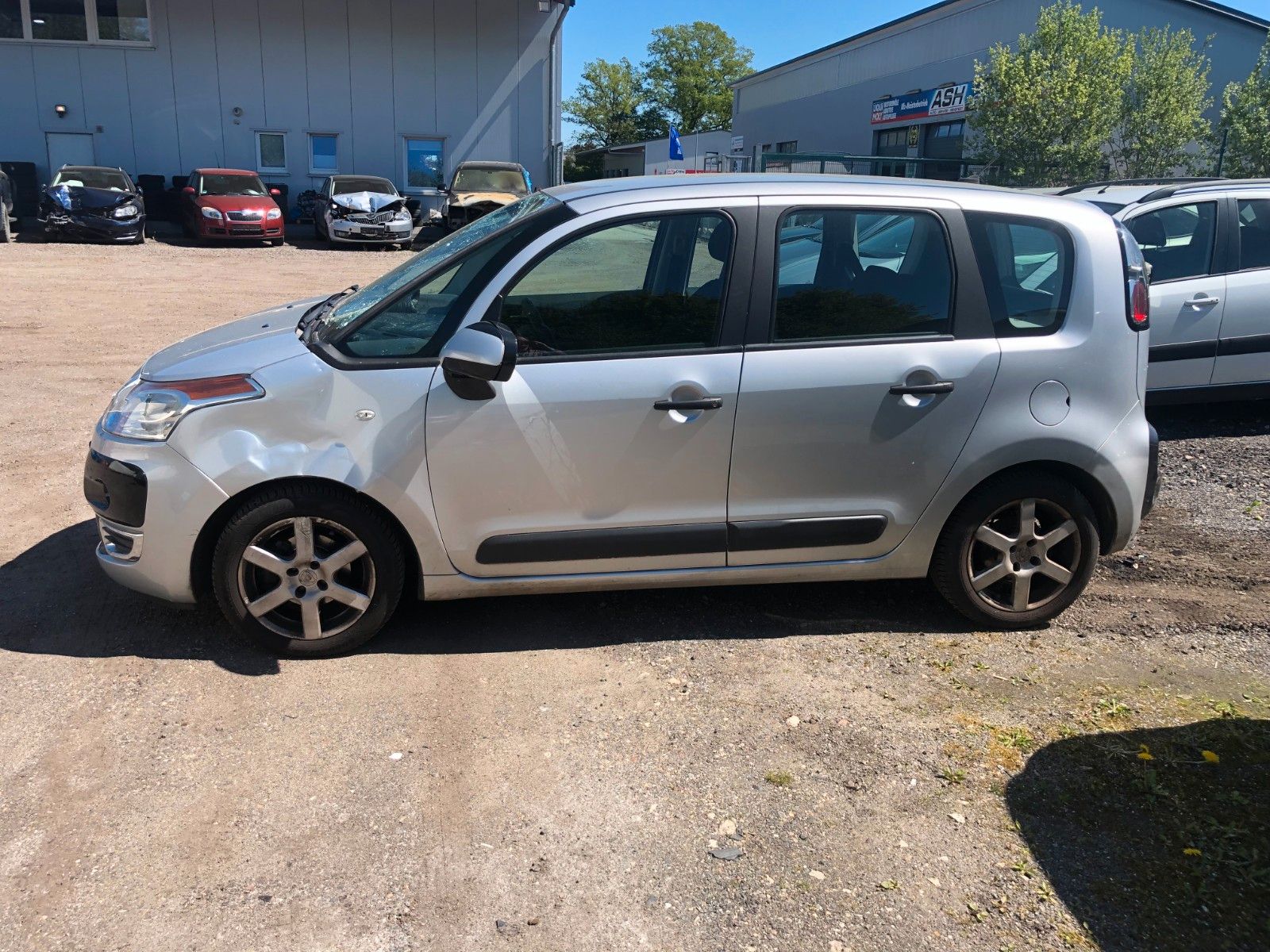 Fahrzeugabbildung Citroën C3 Picasso Tendance Wildschaden