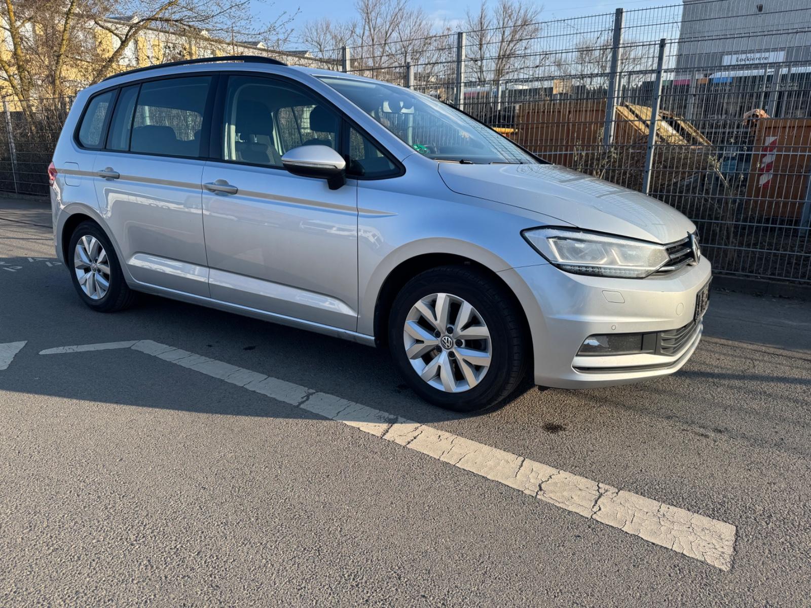 Volkswagen Touran 2,0 110KW DSG Comfortline