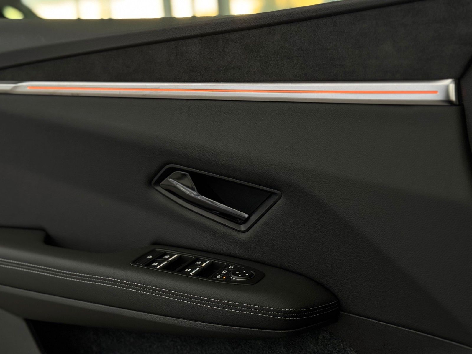 Fahrzeugabbildung Mitsubishi Eclipse Cross EV Diamant TOP 87 kWh 22KW