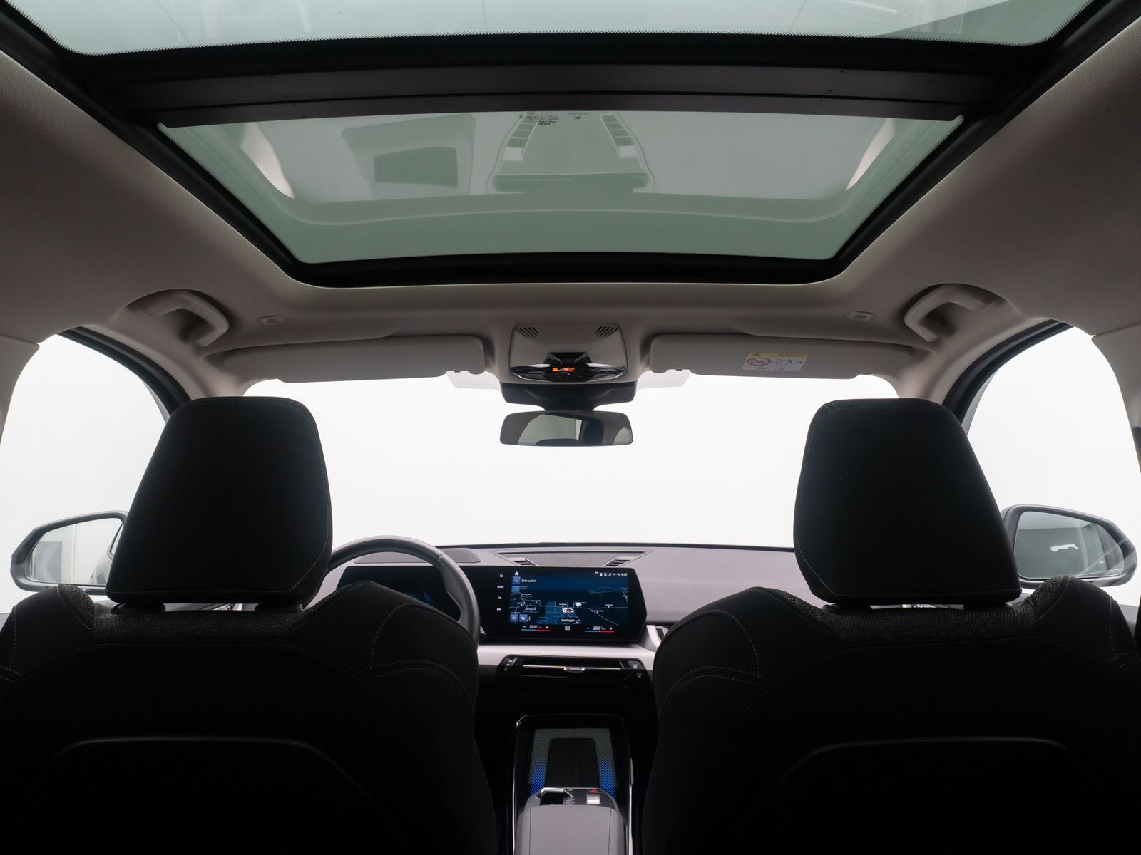 Fahrzeugabbildung BMW iX1 xD30 Panorama 360° HUD DAB H/K Komfort Sport