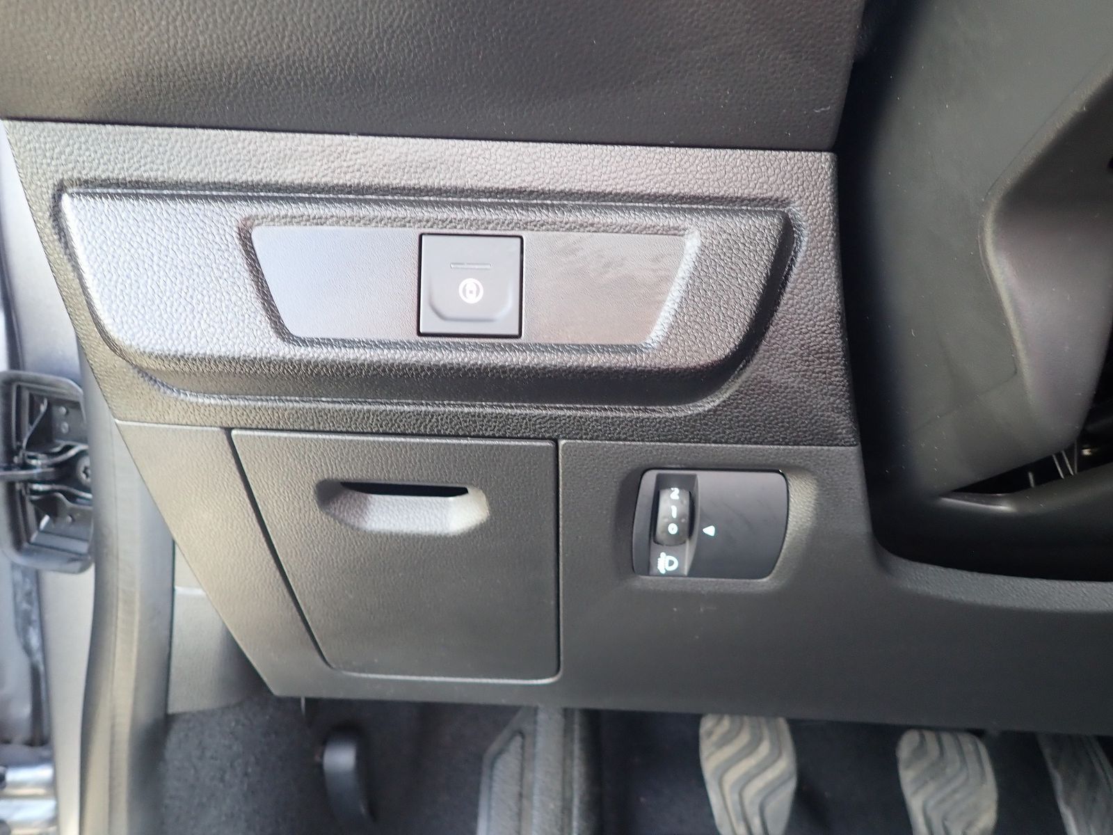 Fahrzeugabbildung Dacia Sandero Stepway Expression TCe 90