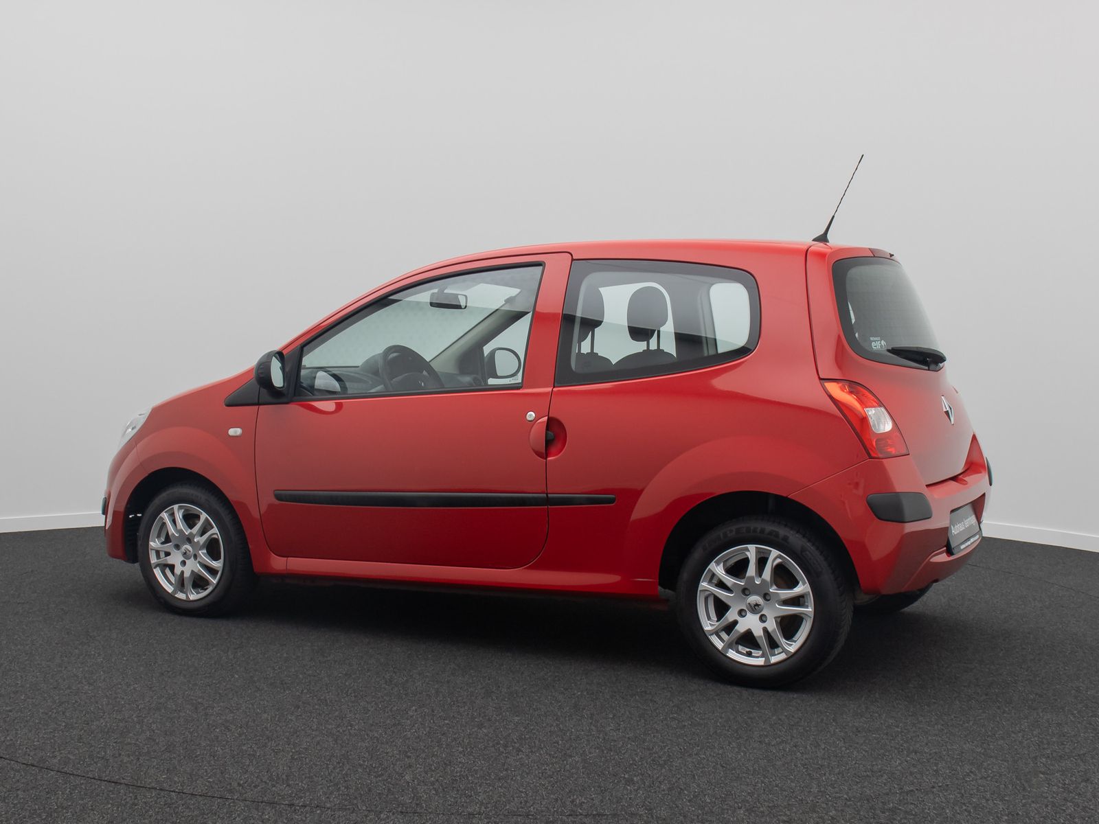 Fahrzeugabbildung Renault Twingo Authentique AllwetterReif CD ABS BremsAss