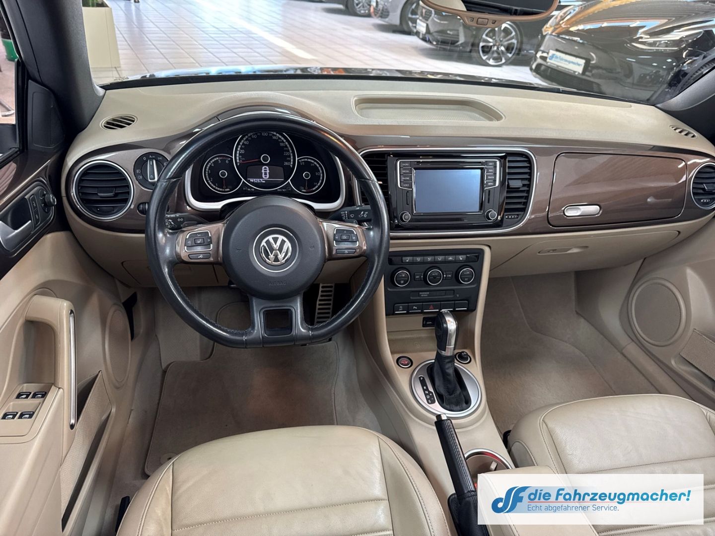 Fahrzeugabbildung Volkswagen Beetle Cabriolet Sport Navi Leder