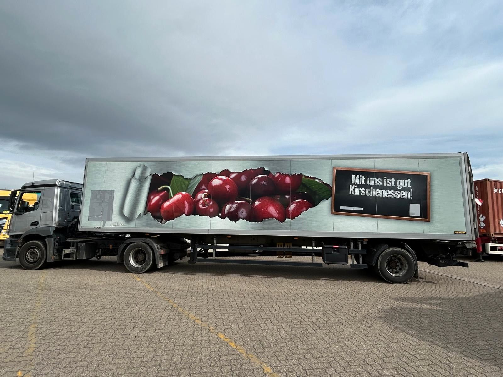 Fahrzeugabbildung Mercedes-Benz 2 Stk. Antos 1840+Rohr Kühlauflieger