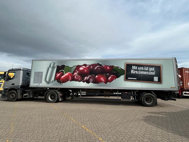 Mercedes-Benz 2 Stk. Antos 1840+Rohr Kühlauflieger