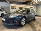 Ford Focus Turnier KLIMA / TÜV 04-2027 / WINTER-PAKET - Ford Focus aus 2011: 2.0