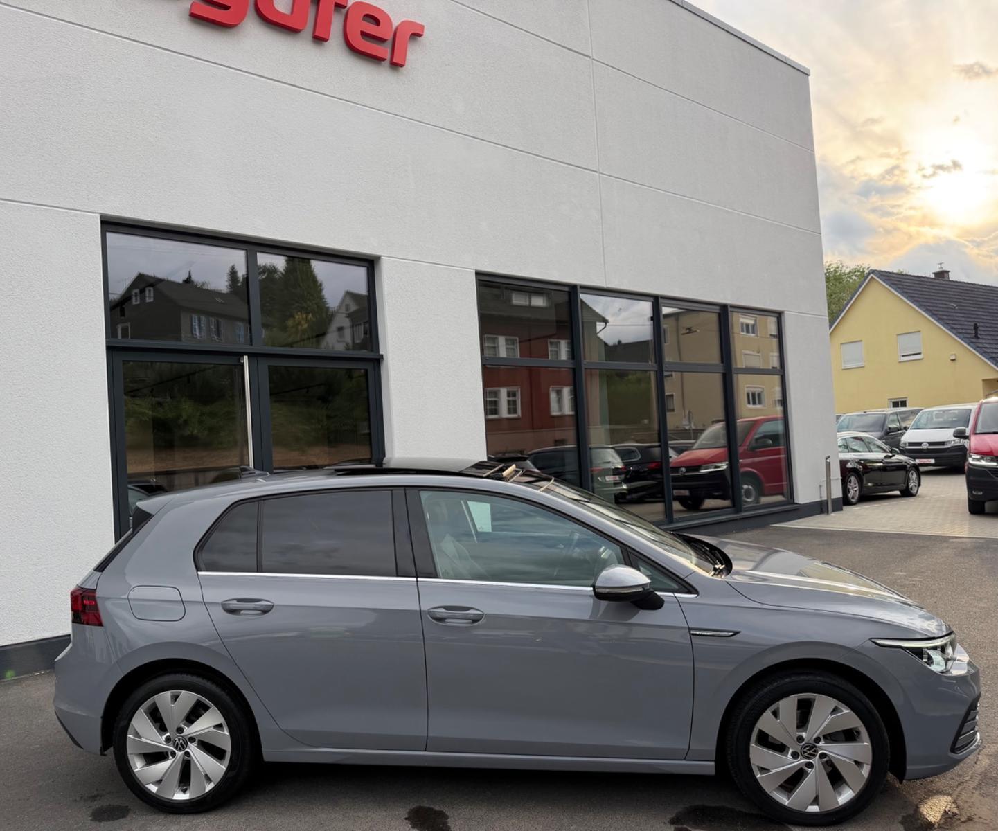 Volkswagen Golf VIII Lim. 1.5 TSI Style/AHK/ACC/Panorama, миниатюра 8