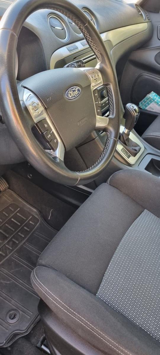 Ford S-MAX 2014 — photo 7