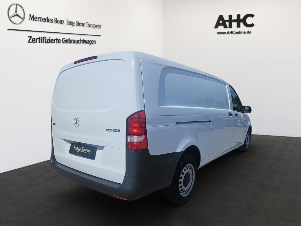 Fahrzeugabbildung Mercedes-Benz Vito 110 Kasten extralang 2 Sitze RFK Klima Holz