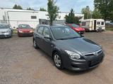 Hyundai i30 blue 1.4 Classic - Hyundai i30 in Saarbrücken