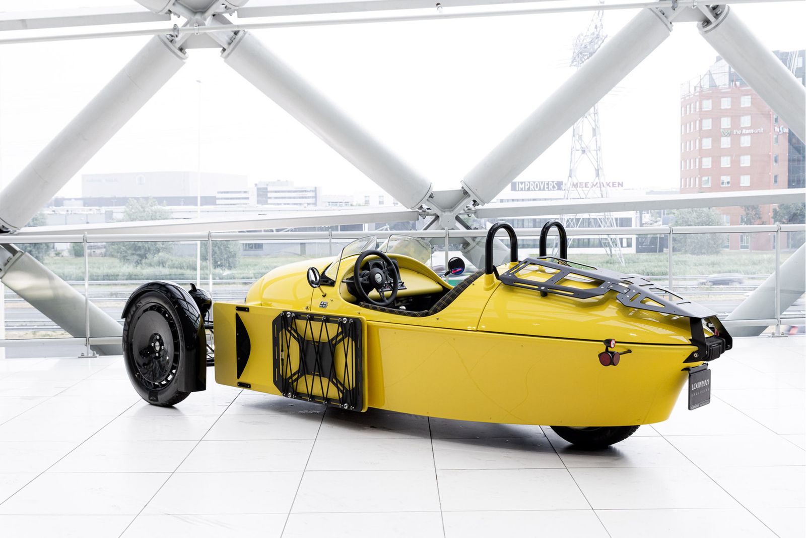 Morgan Super 3 | Luggage racks | Graphite inner body | imagem 2