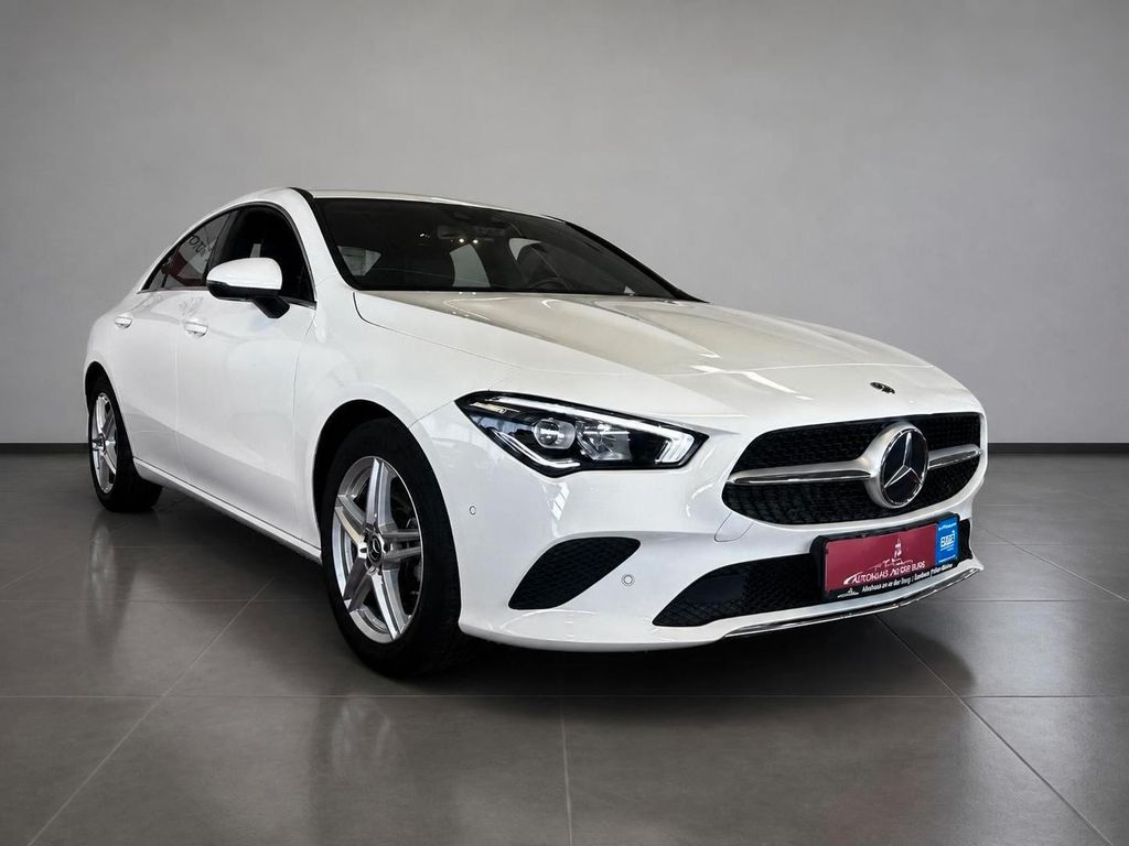 Image of Mercedes-Benz CLA 200