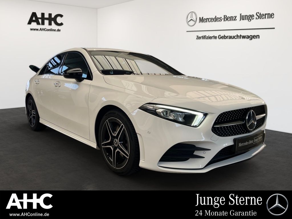 Fahrzeugabbildung Mercedes-Benz A 250 AMG Night Navi LED Tempomat KeyLess Ambie.