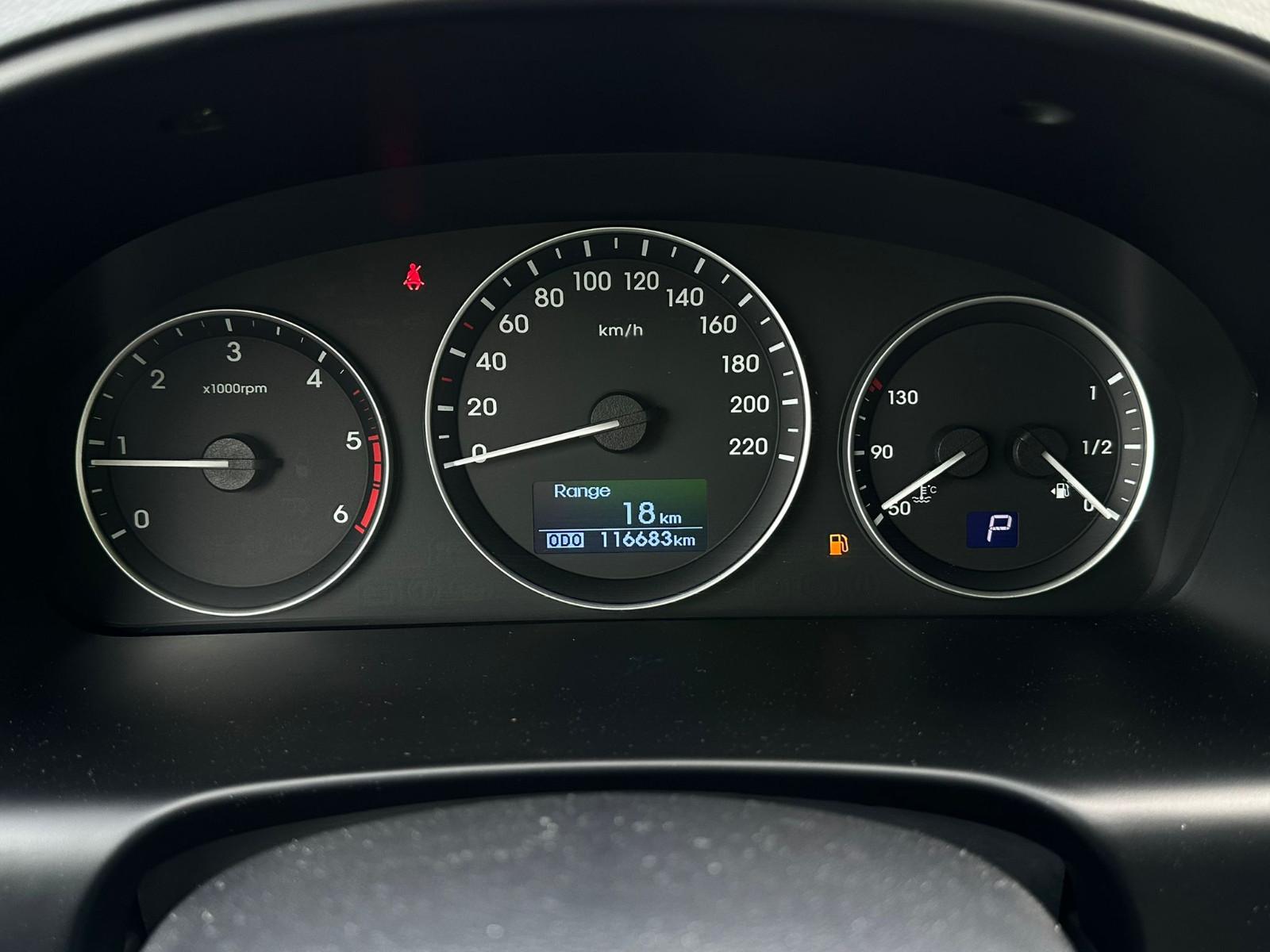 Hyundai H-1 Travel Navi BT Temp AHK Sitzhzg Dach