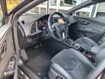 Seat Leon Xcellence*DSG*AHK*Navi*LED*Kamera*SHZ*PDC*
