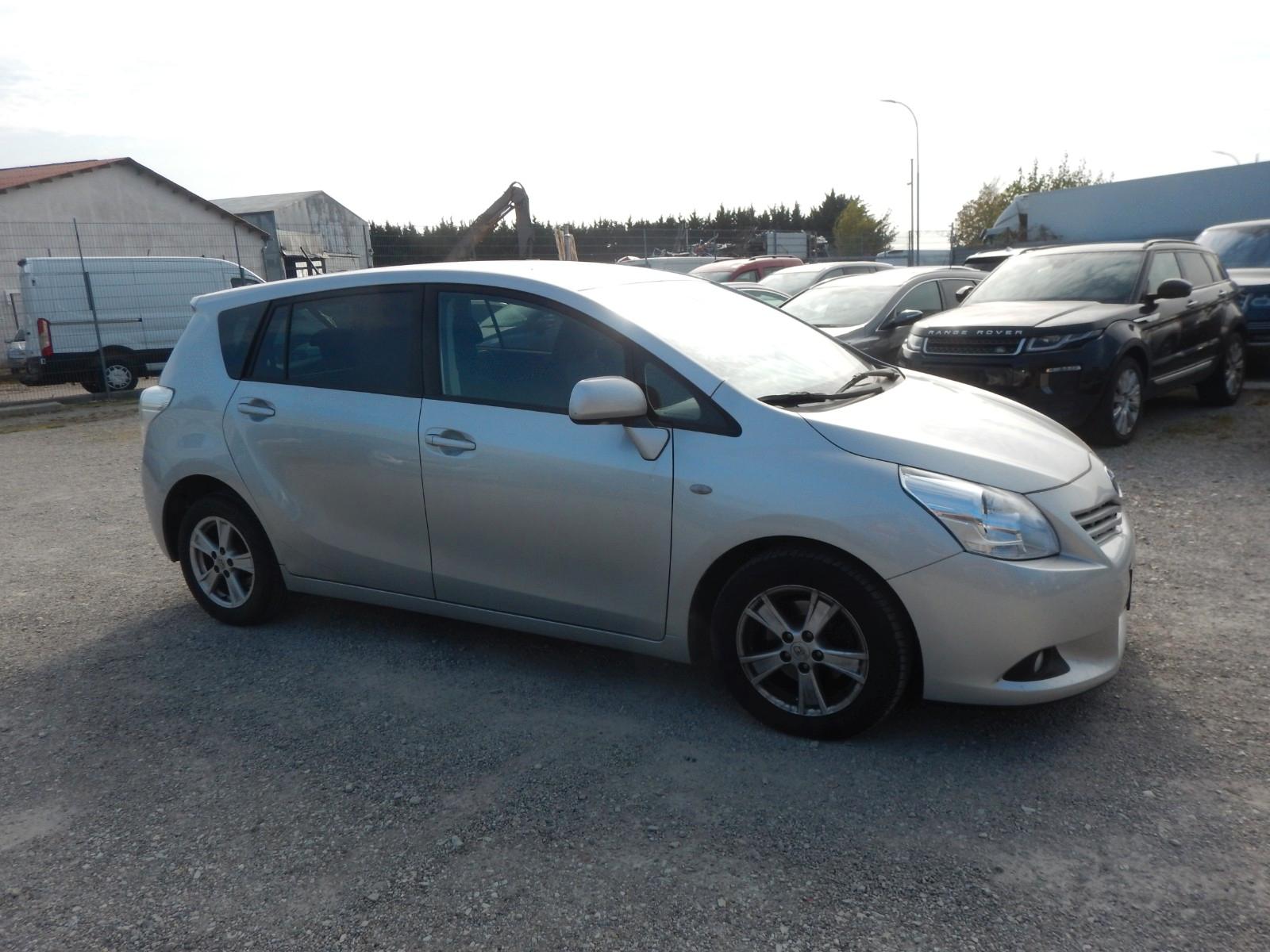 Toyota Verso, 2011