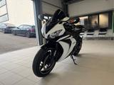 Honda CBR1000RR Fireblade SC 59 ( Limited Edition )  - HONDA CB1000R