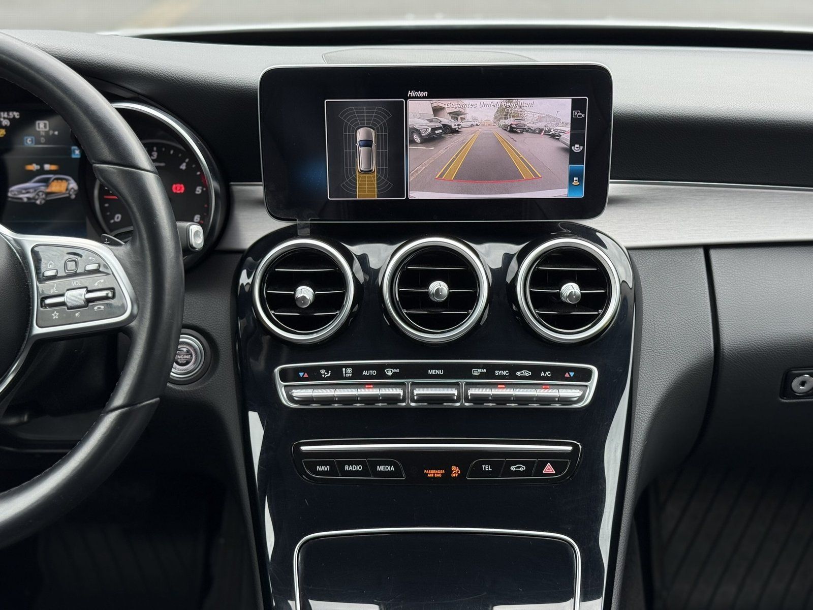 Fahrzeugabbildung Mercedes-Benz C 220 d T AVANTGARDE*LED*KAMERA*NAVI*