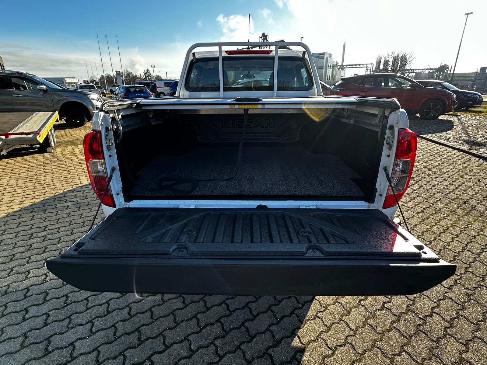 Fahrzeugabbildung Nissan Navara NP300 Acenta Double Cab 4x4