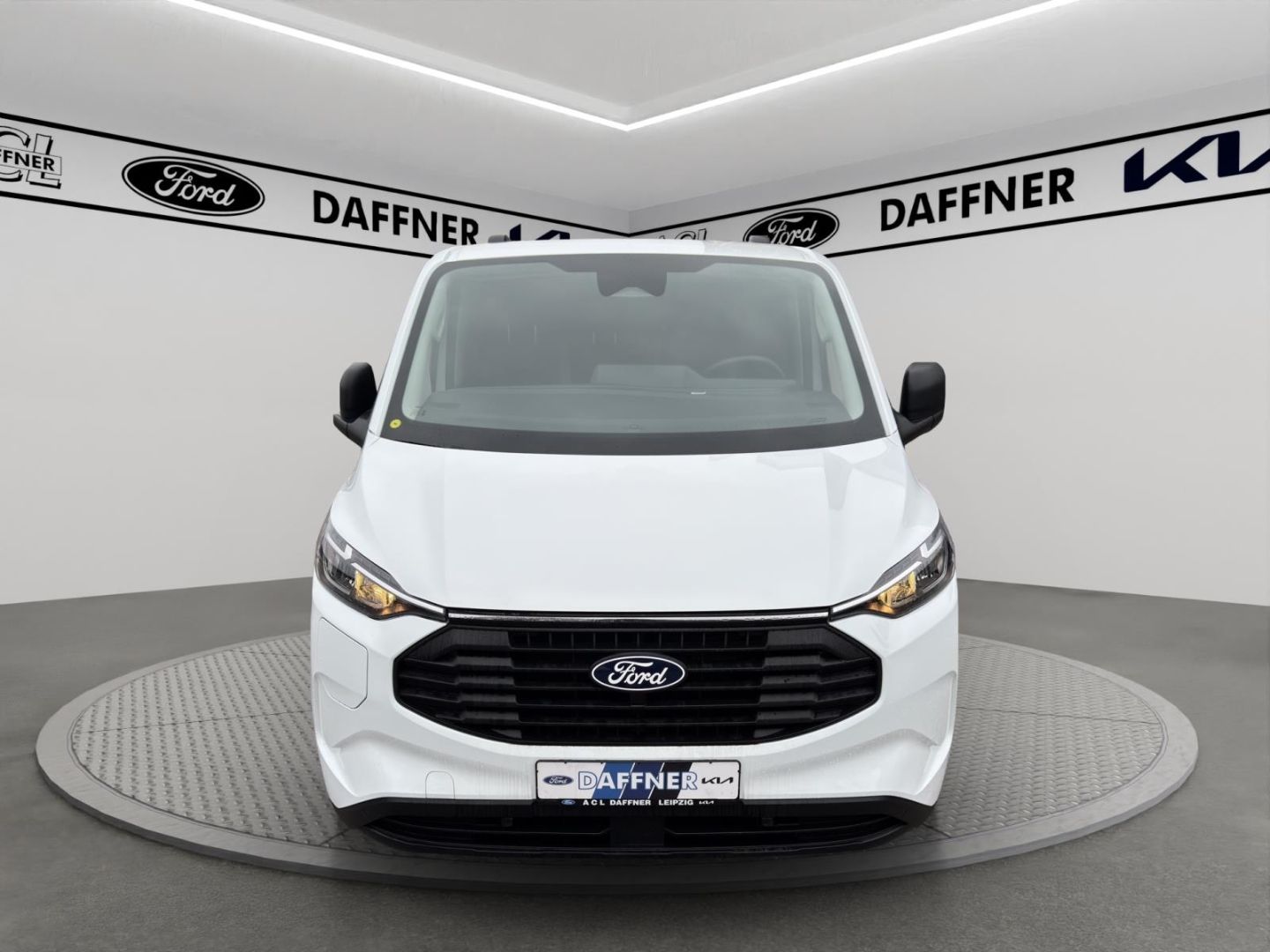 Fahrzeugabbildung Ford Transit Custom Kasten 320 L1 Trend FWD Plug-in H