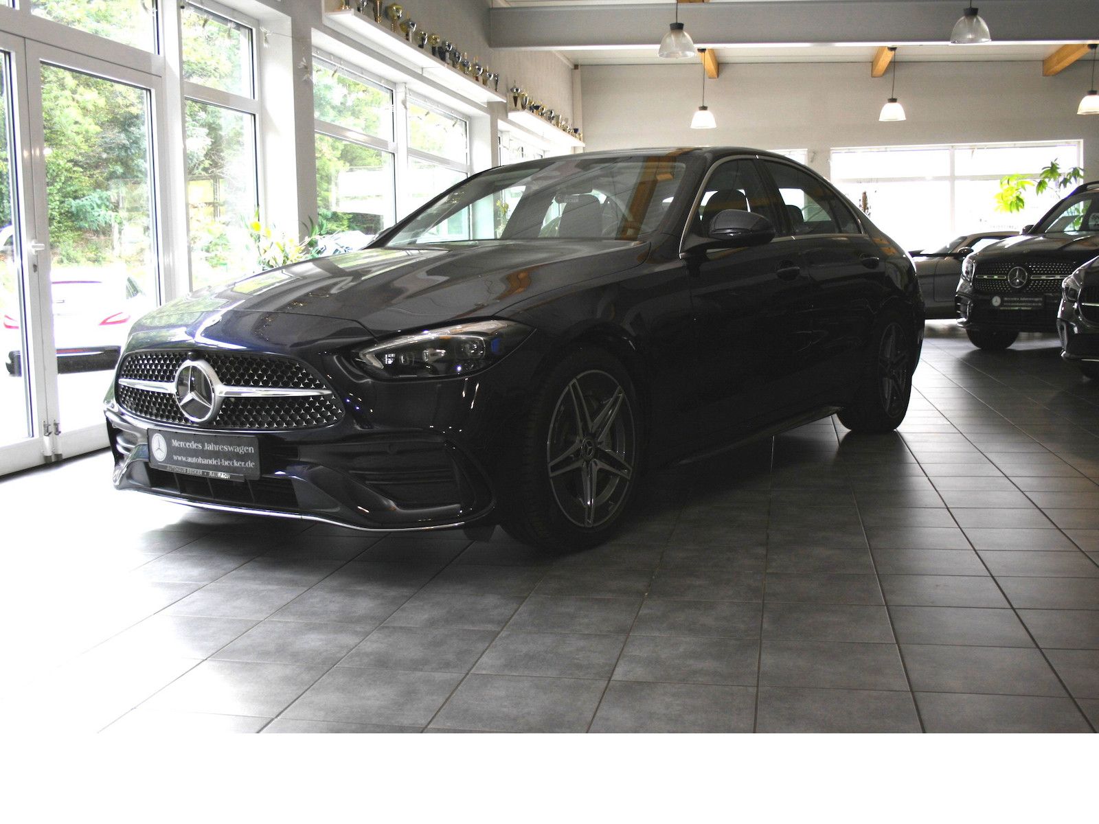 Fahrzeugabbildung Mercedes-Benz C 200 AMG *AHK *Schiebedach *Digital Light *MBUX