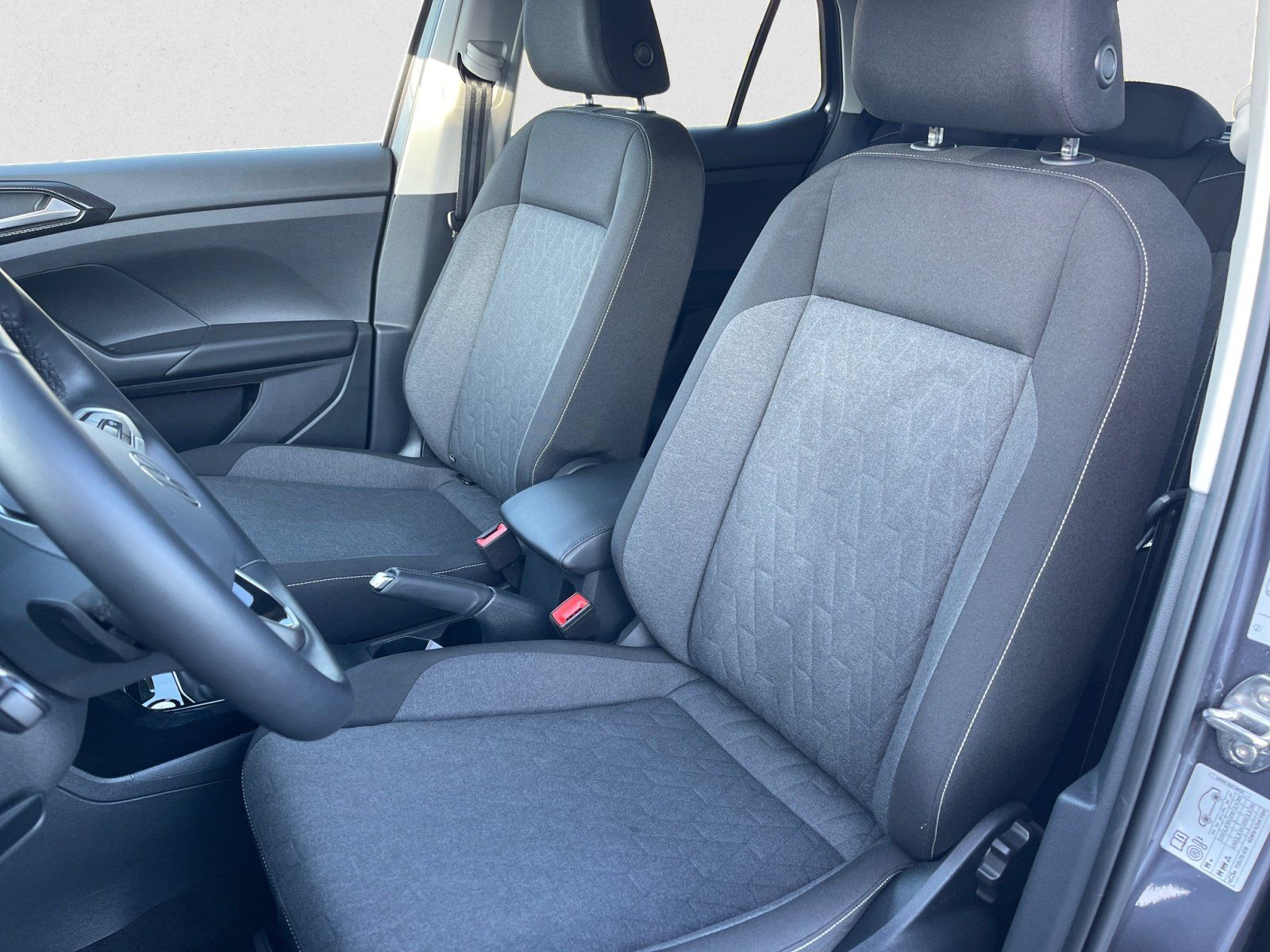Volkswagen T-Cross - Bild 9