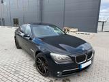 BMW 740i - - BMW 740 aus 2011: 740i