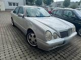 Mercedes-Benz Mercedes Benz W210 E220 Cdi Automatik Avan... - Mercedes-Benz E 220 aus 2001: Cdi