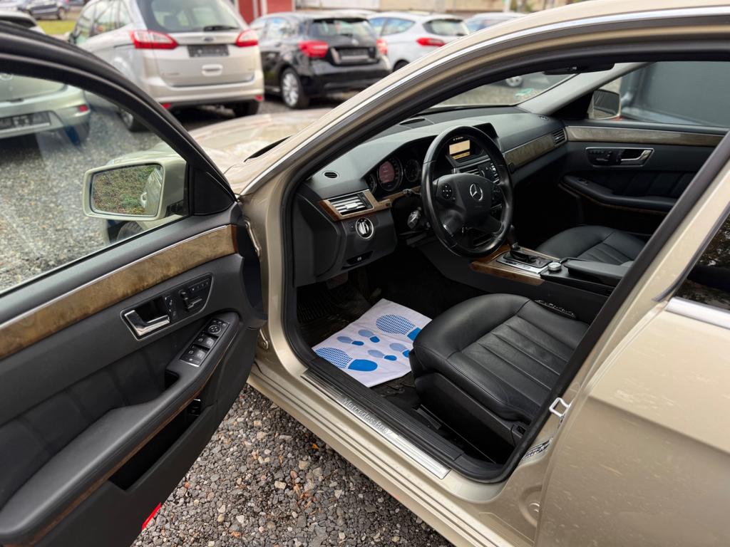 Mercedes-Benz E 220