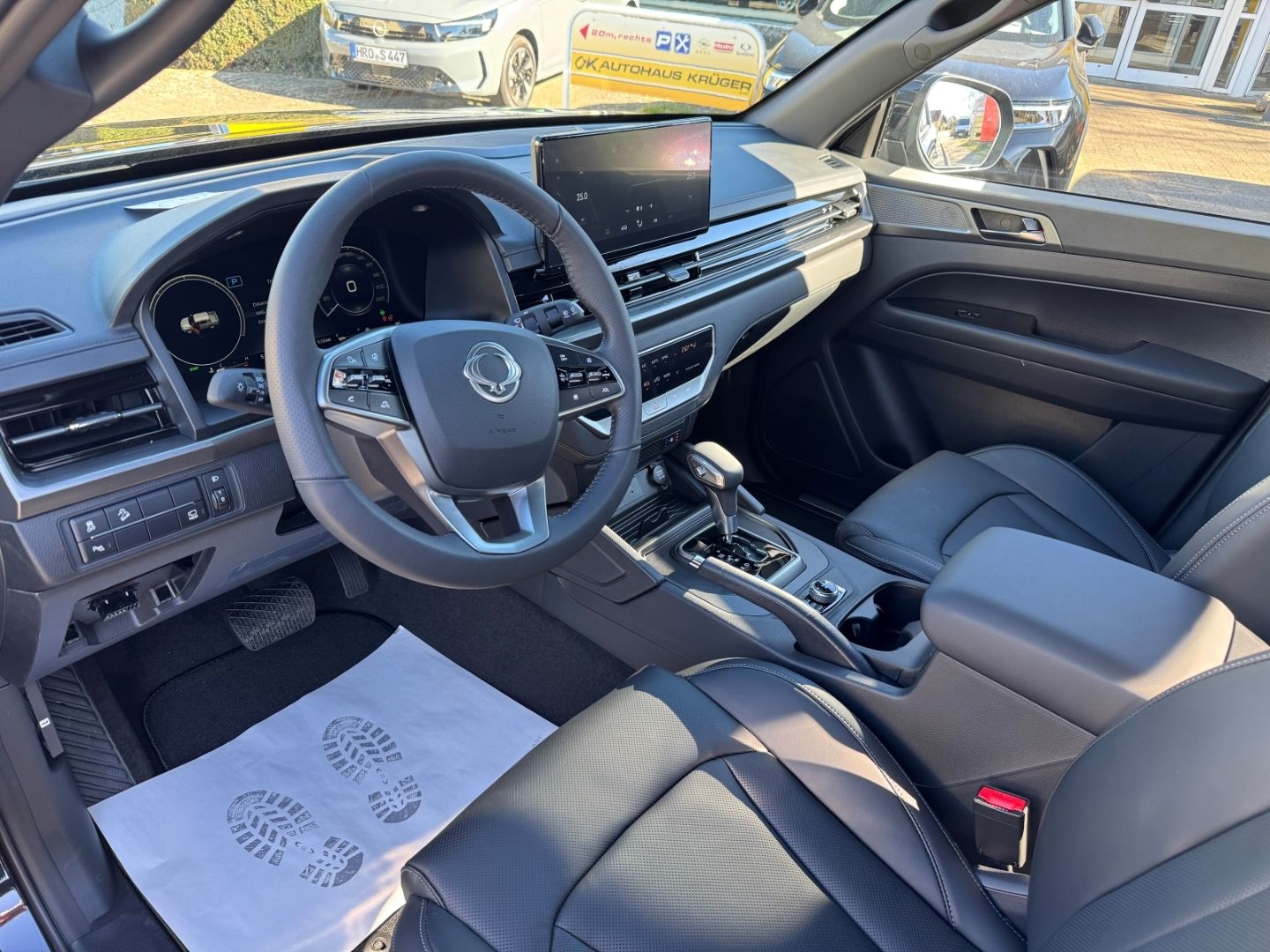 Fahrzeugabbildung KGM Musso Grand 2.0 Lux 4WD Ledersitzpaket +Kamera