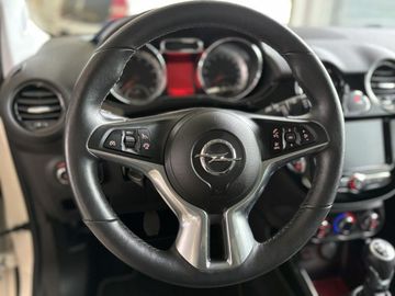 Fotografie des Opel Adam 1.4 Start/Stop Jam