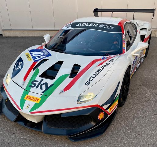 Ferrari 488 Challenge EVO