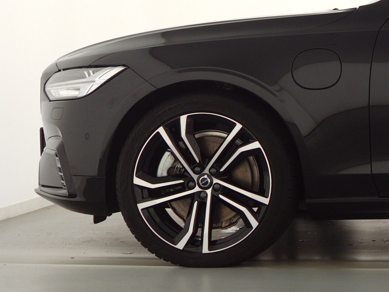 Volvo V90 T8 Recharge Plus Dark+360Kam+Pano+LM20+Nappa foto 7