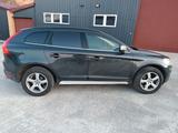 Volvo XC 60 AWD R-Design AHK XENON KLIMAAUT - Volvo Gebrauchtwagen von 2011