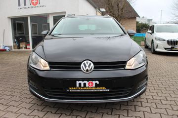 Volkswagen Golf - 2