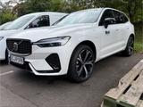 Volvo XC60 Plus Dark Recharge Plug-In Hybrid AWD T8 Tw