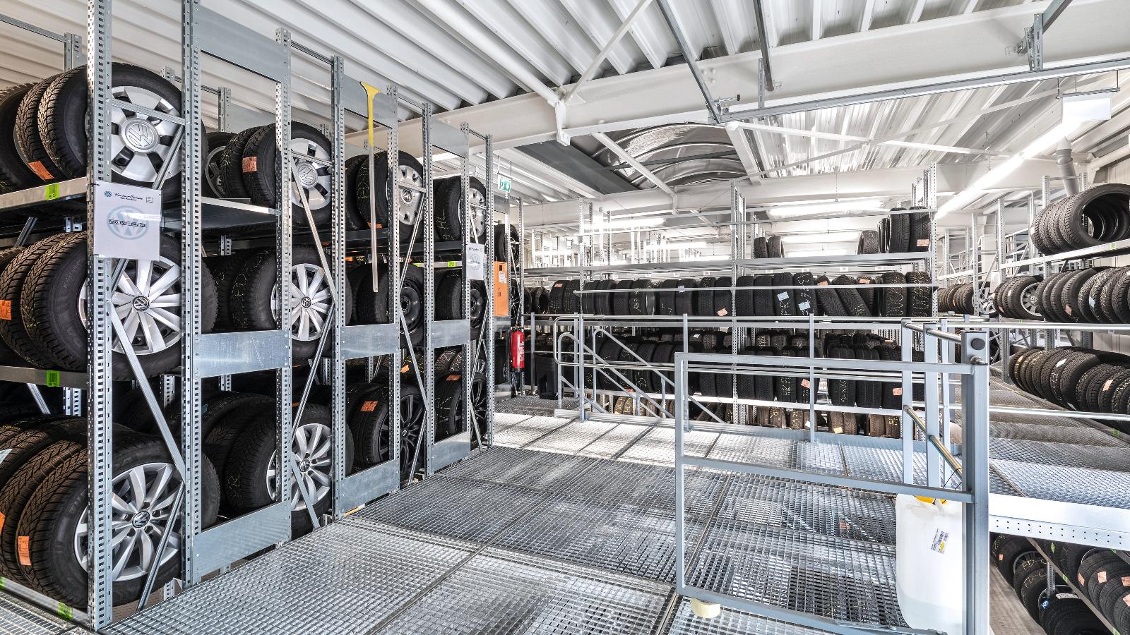 showroom-image-bottom