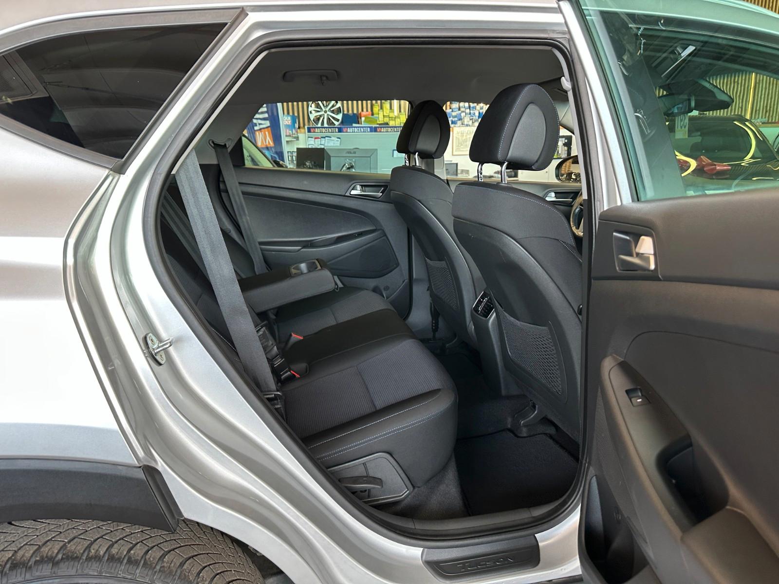 Hyundai Tucson Intro Edition 4WD *NAVI*TEMPOMAT*KLIMA*