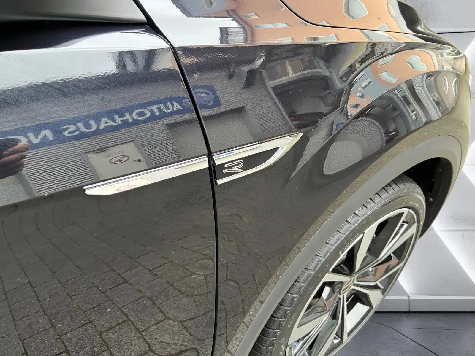 Volkswagen T-Roc 1.5 TSI R-LINE DSG*MATRIX-LED*PAN*AHK*19'', миниатюра 30