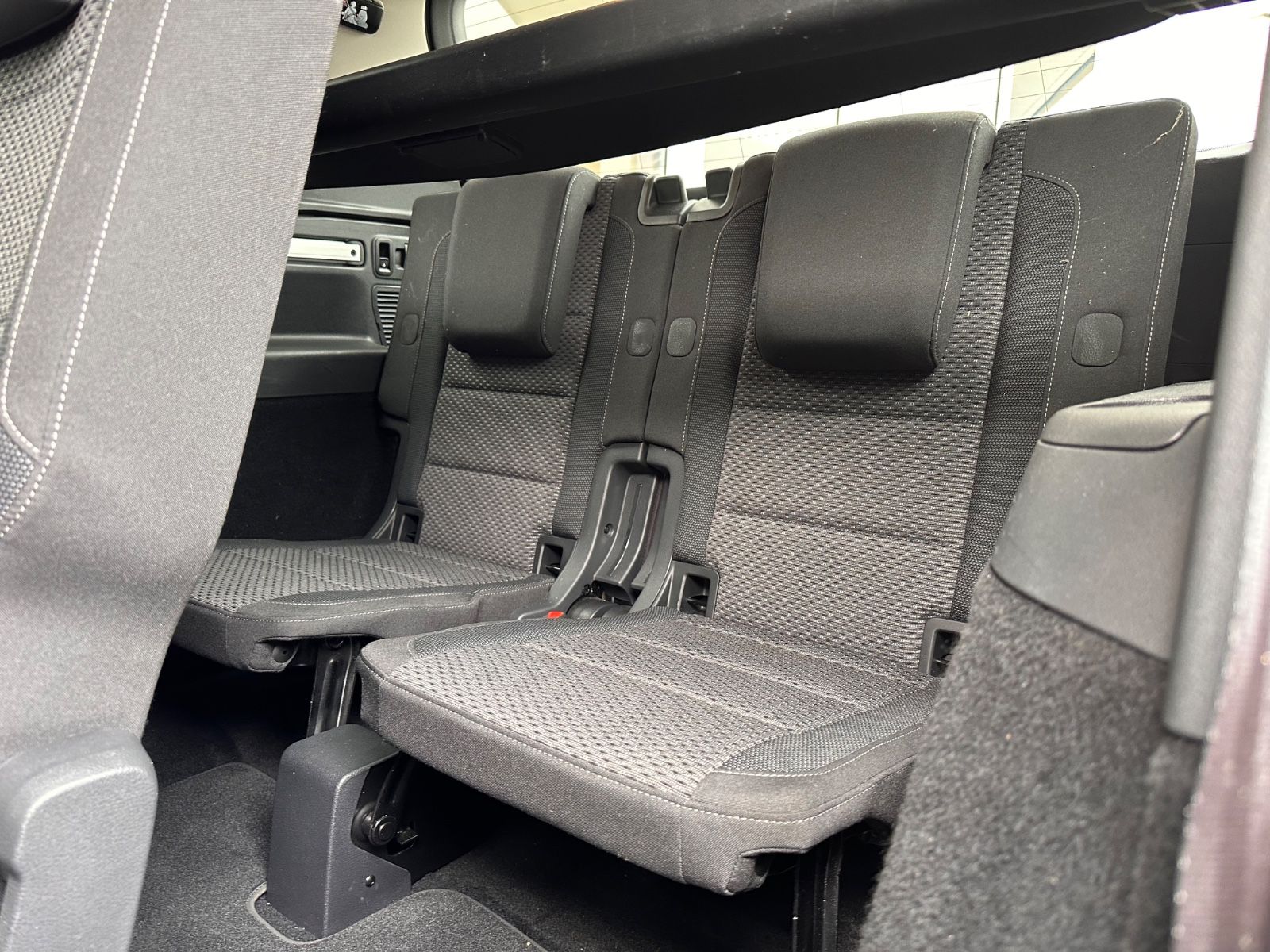 Fahrzeugabbildung Volkswagen Touran Comfortline 1.4 TSI 7-Sitze/ACC/SHZG/Navi