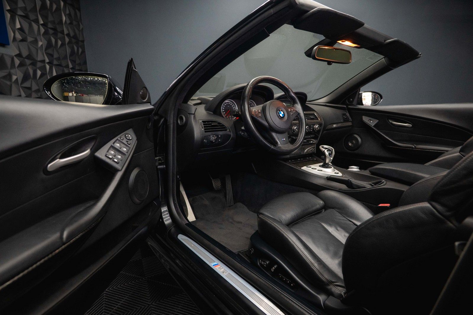 Fahrzeugabbildung BMW M6 Cabrio 5.0 V10 SMG Carbon *Head Up*Bi-Xenon*