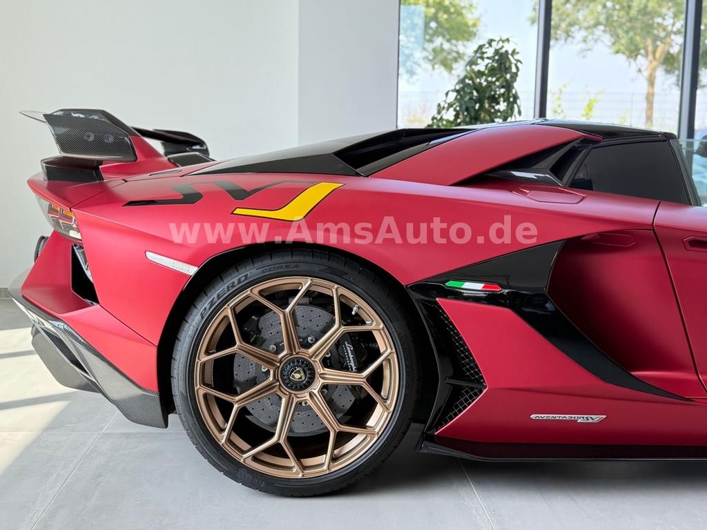 Lamborghini Aventador